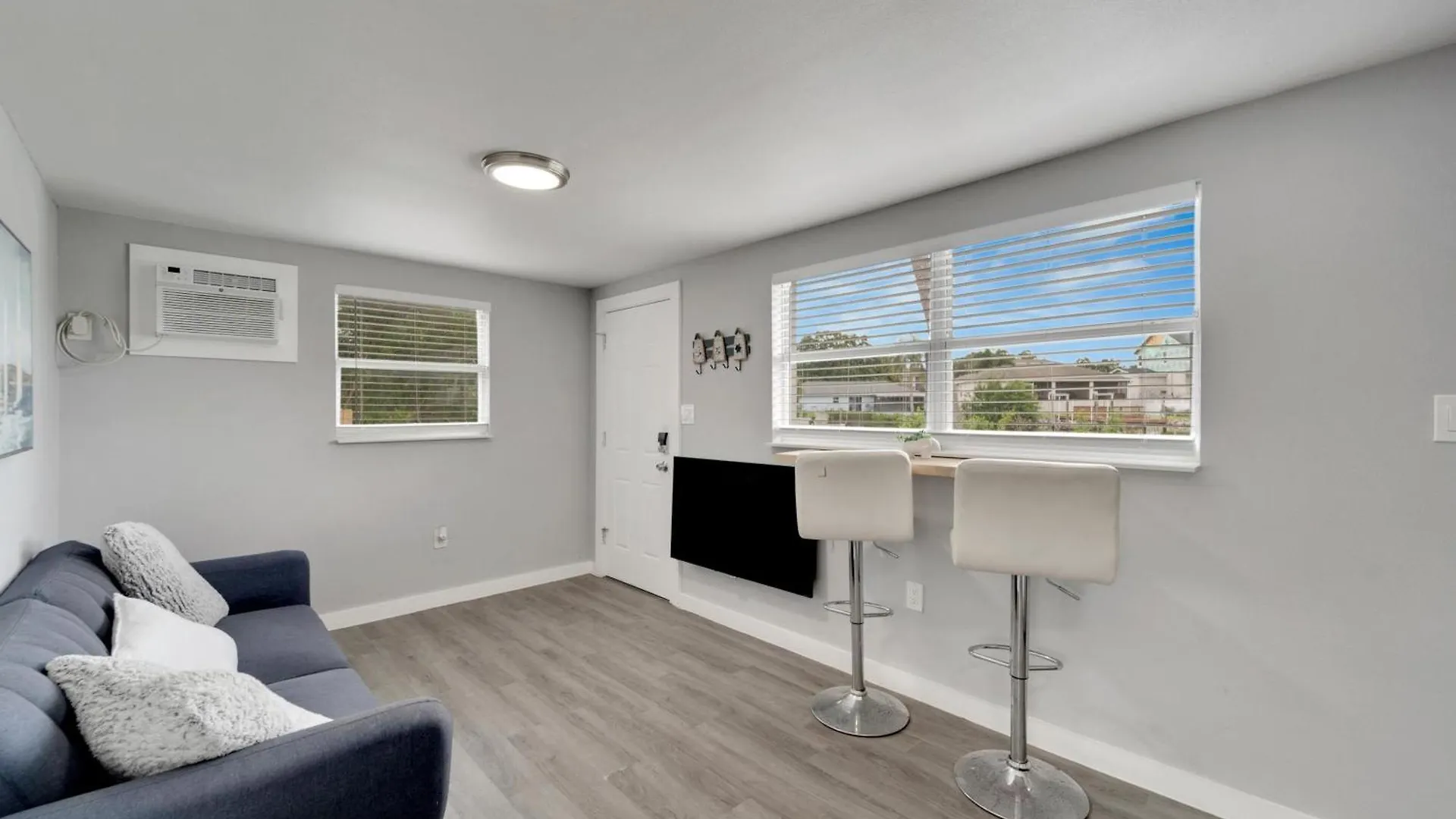 8818 Rocky Creek Drive, Unit B Apartment Tampa