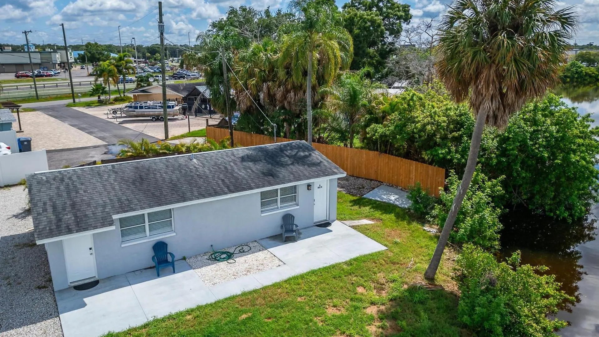 8818 Rocky Creek Drive, Unit B Apartment Tampa 0*,